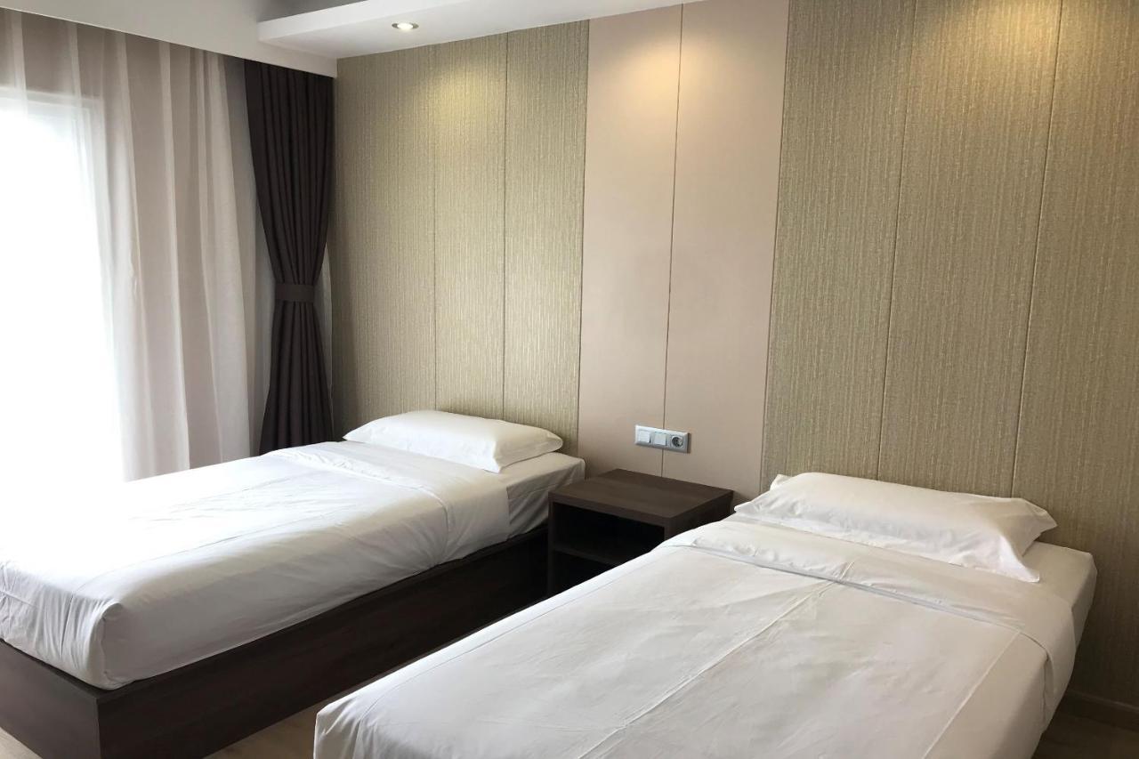 Hotel Nueva Europa โตโรเดมบาร์รา ภายนอก รูปภาพ