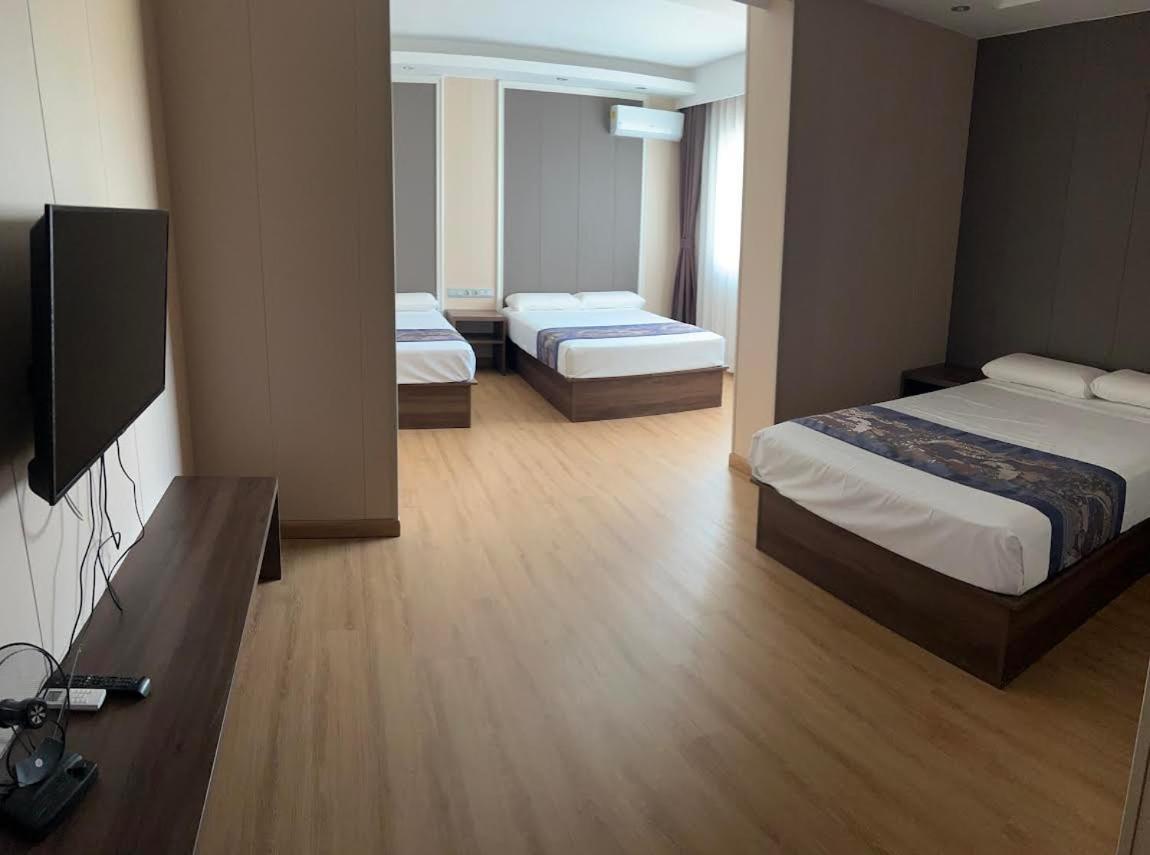 Hotel Nueva Europa โตโรเดมบาร์รา ภายนอก รูปภาพ