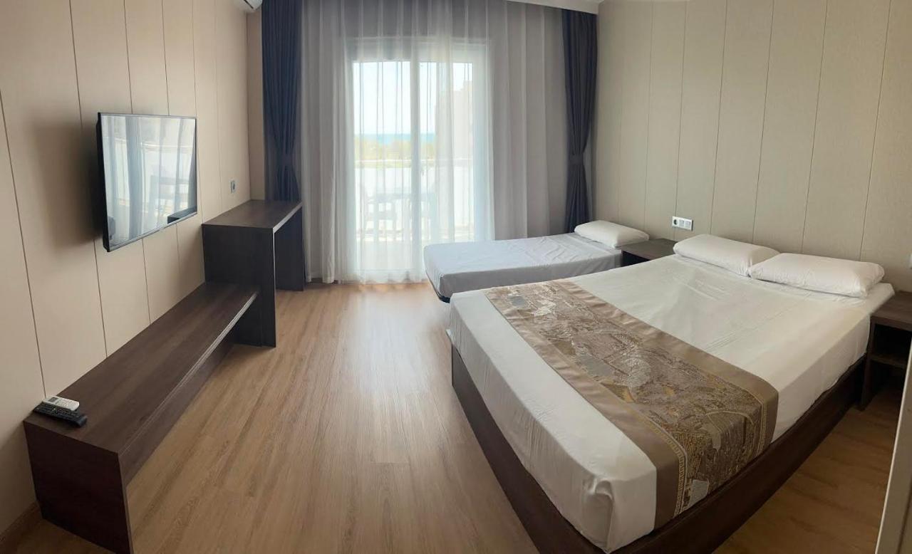 Hotel Nueva Europa โตโรเดมบาร์รา ภายนอก รูปภาพ