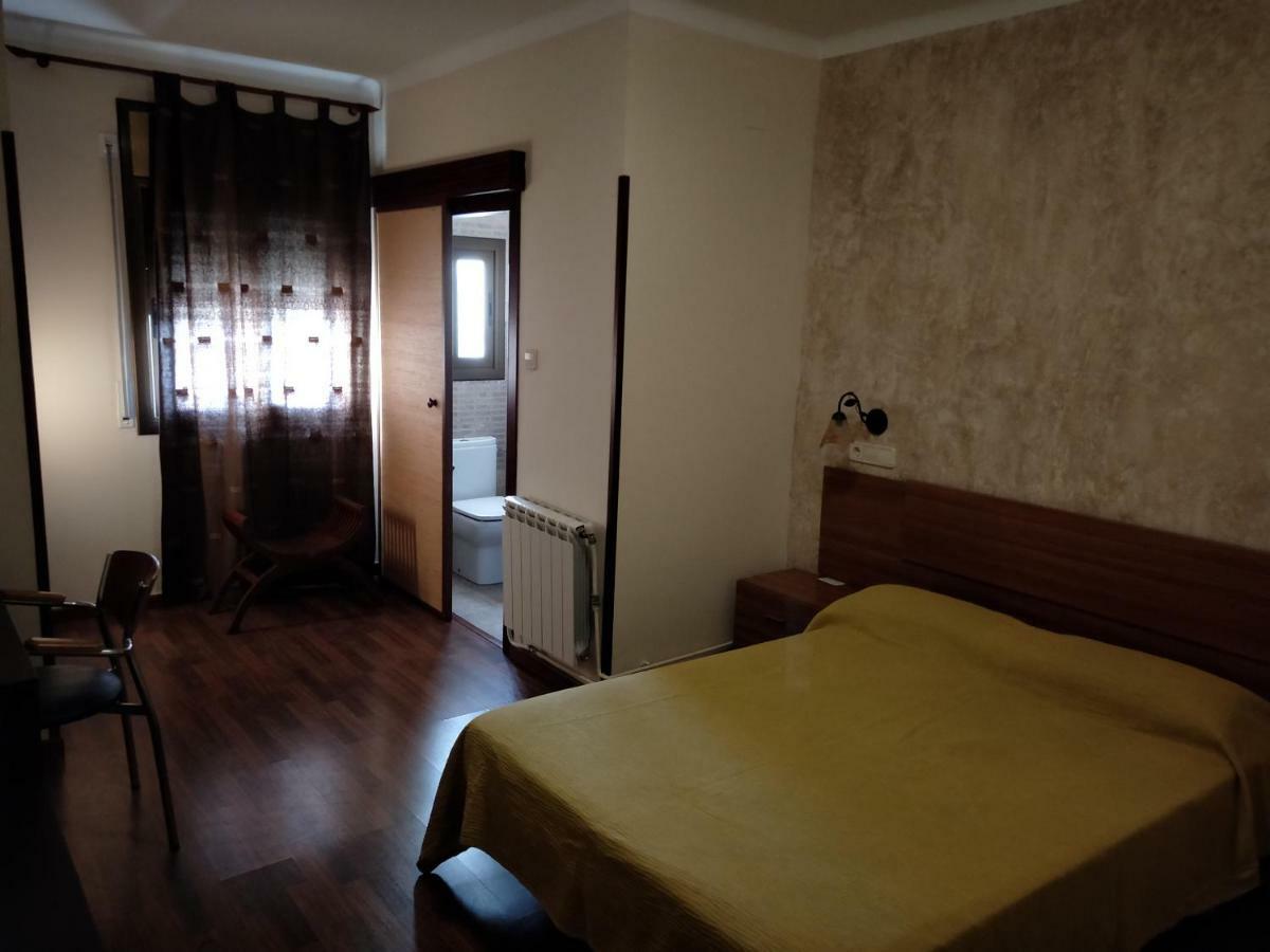 Hotel Nueva Europa โตโรเดมบาร์รา ภายนอก รูปภาพ