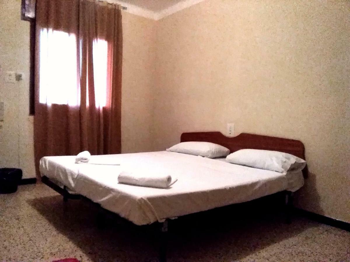 Hotel Nueva Europa โตโรเดมบาร์รา ห้อง รูปภาพ